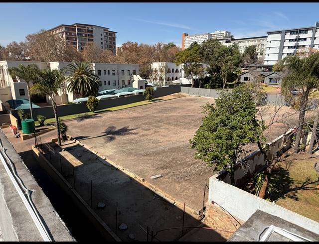4,810M² OFFICE TO LET IN FERNDALE